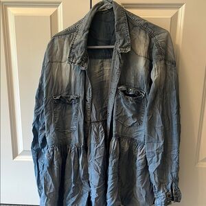 Classic Blue Jean Jacket with Timeless Appeal